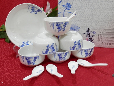 青花雅韵，匠心瓷质——家庭餐具的臻选之选